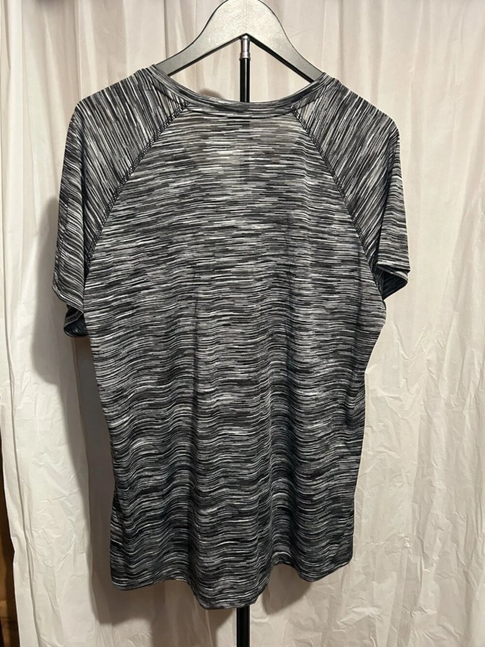 RBX Performance Womens 2X Gray/Black V-Neck Raglan Striped Knit T-Shirt - Picture 2 of 6